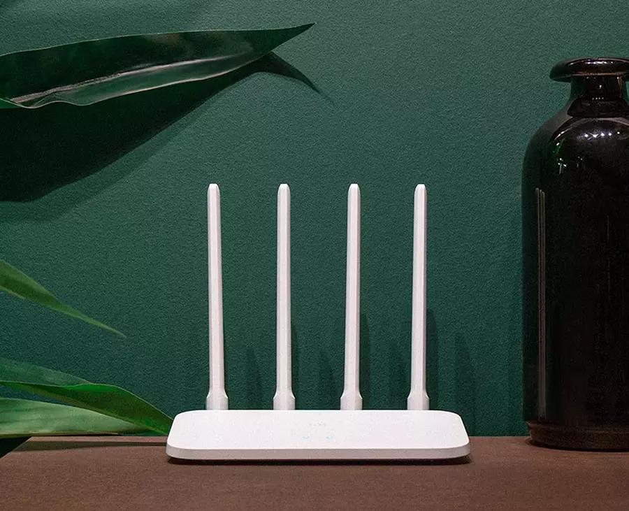 Mi Router 4A (White) : Innov8 grossiste Routeurs